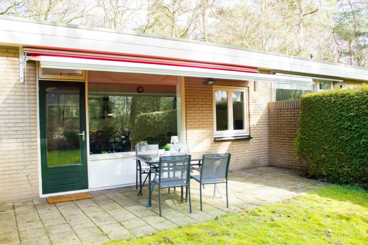 Knusse 5 Persoons Bungalow Hartje Veluwe Otterlo Exteriér fotografie